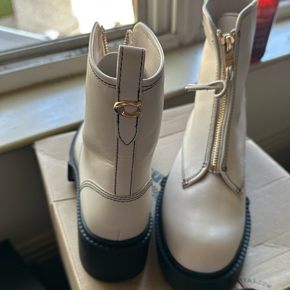 Coach off white booties - Picture 2 of 10